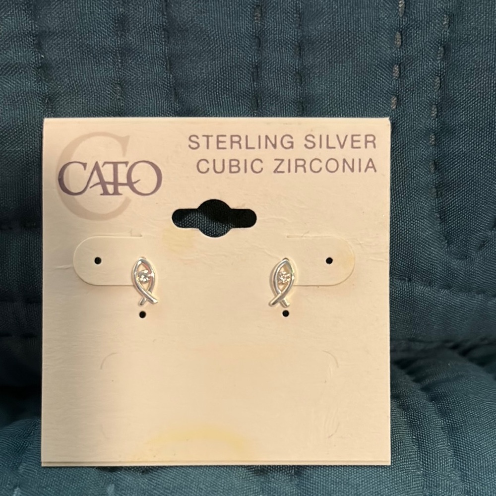 Cato Jesus fish earrings